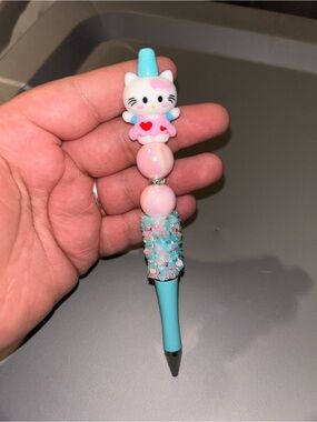 Hello kitty beaded pen